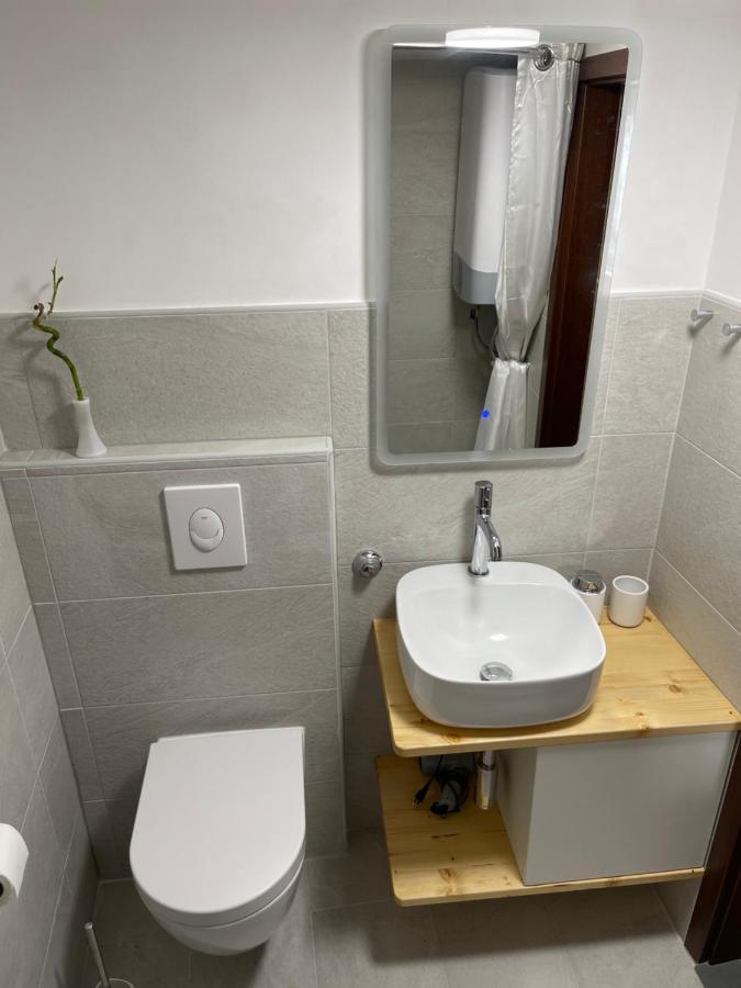 Apartments Smit Đảo Đảo Cres Ngoại thất bức ảnh